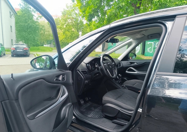 Opel Zafira cena 38200 przebieg: 194000, rok produkcji 2012 z Brzozów małe 79